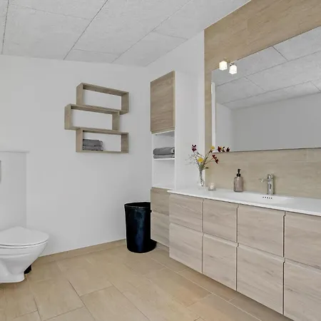 بيت للعطل 4 Bedroom Amazing In Hurup Thy