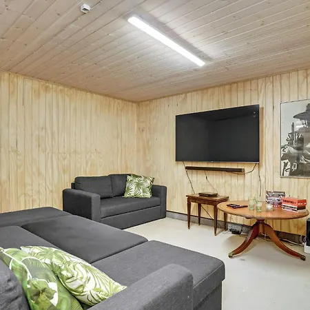 4 Bedroom Amazing In Hurup Thy Sønder Ydby